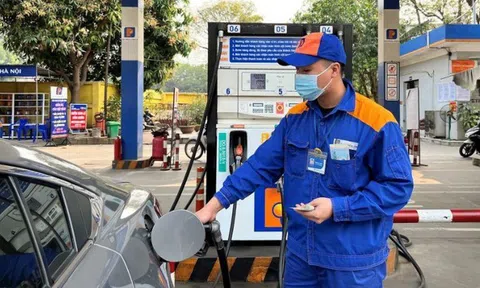 Giá xăng, dầu hôm nay điều chỉnh tăng, xăng E10 tăng gần 900 đồng/lít