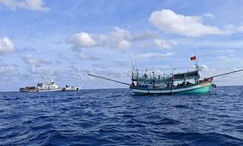 Chung sức gỡ 'thẻ vàng' IUU, giữ bình yên trên biển
