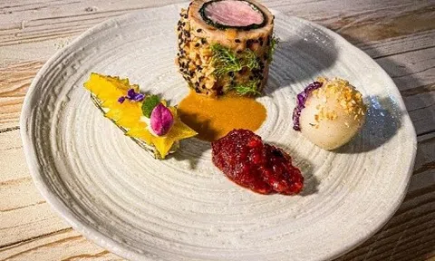 CUỘC THI ẨM THỰC TRANH TÀI EAST MEETS WEST 2021 MÙA 2 -  CÔNG BỐ 10 THÍ SINH LỌT VÀO VÒNG BÁN KẾT