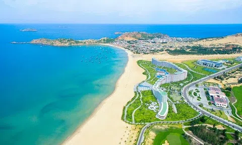 Lợi thế vị trí khan hiếm của Homeliday Eo Gió