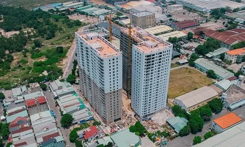 Khách hàng “ngồi trên đống lửa” khi dự án chậm tiến độ