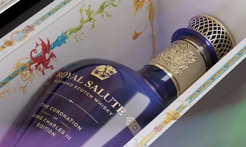 DẤU ẤN HOÀNG GIA “21” VÀ HÀNH TRÌNH VĂN HÓA TIẾN ĐẾN ROYAL SALUTE CORONATION OF KING CHARLES III EDITION