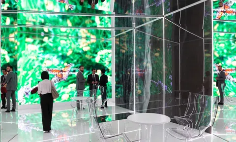 VASTA STONE: BỨT PHÁ MỌI GIỚI HẠN THIẾT KẾ TẠI TRIỂN LÃM CERSAIE 2023